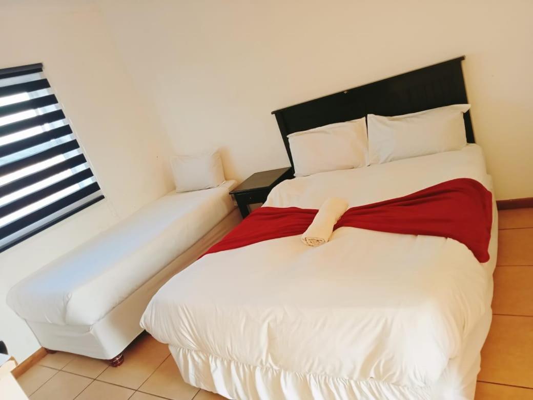 Palm Heaven B&B East London Dış mekan fotoğraf