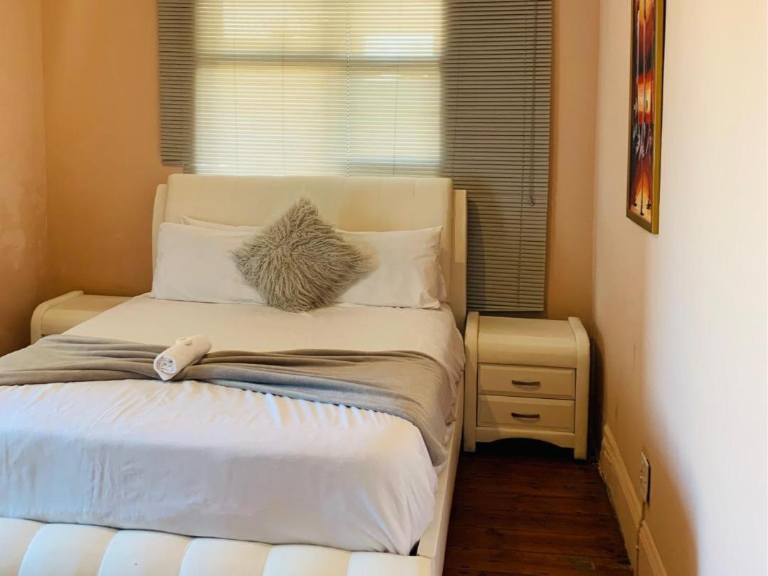 Palm Heaven B&B East London Dış mekan fotoğraf